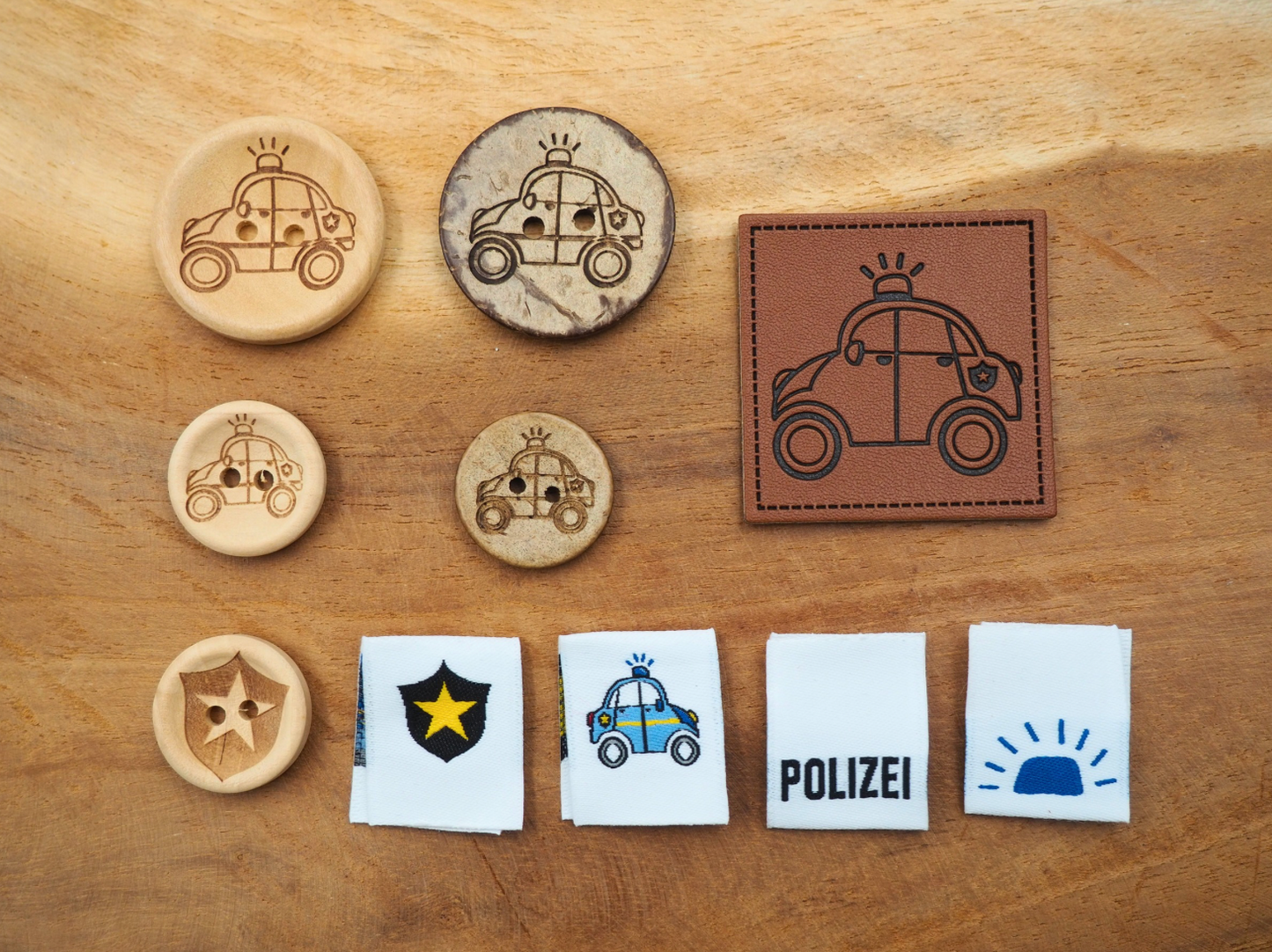 Eigenproduktion Holzknopf Polizeiauto 30mm