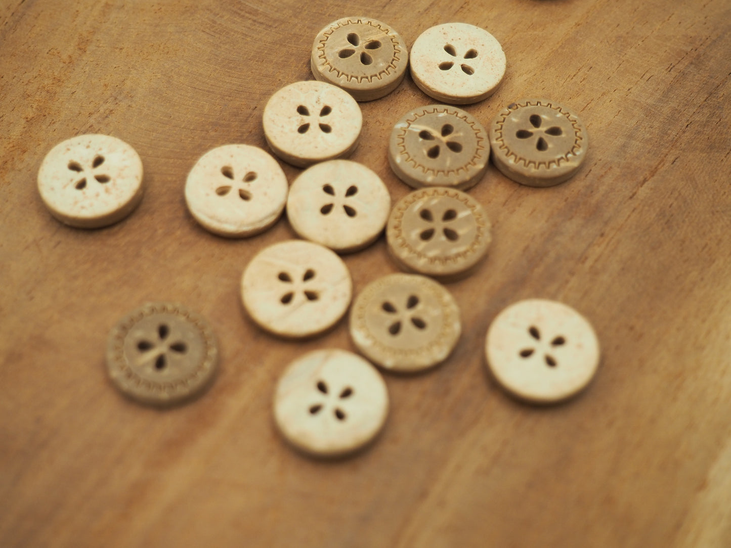 Kokosknopf Zackenmuster 12mm