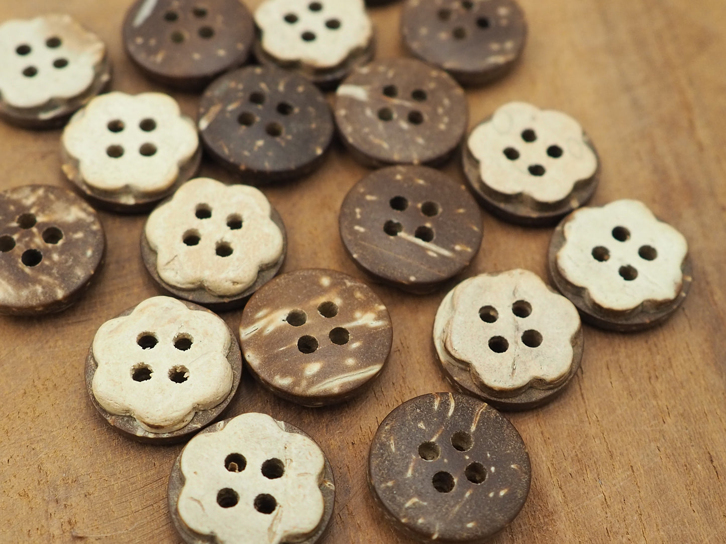 Kokosknopf in Blumenform 12mm