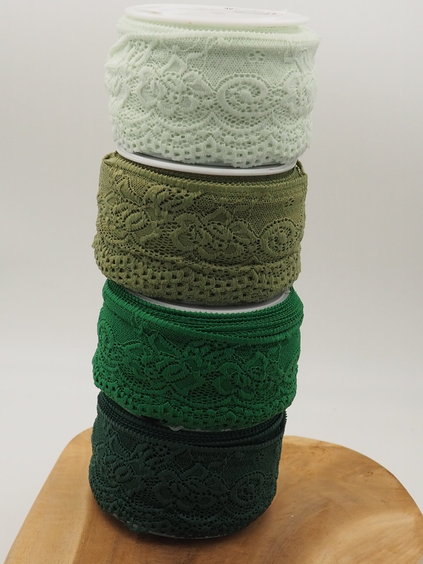 elastische Spitze 68mm Tannen grün