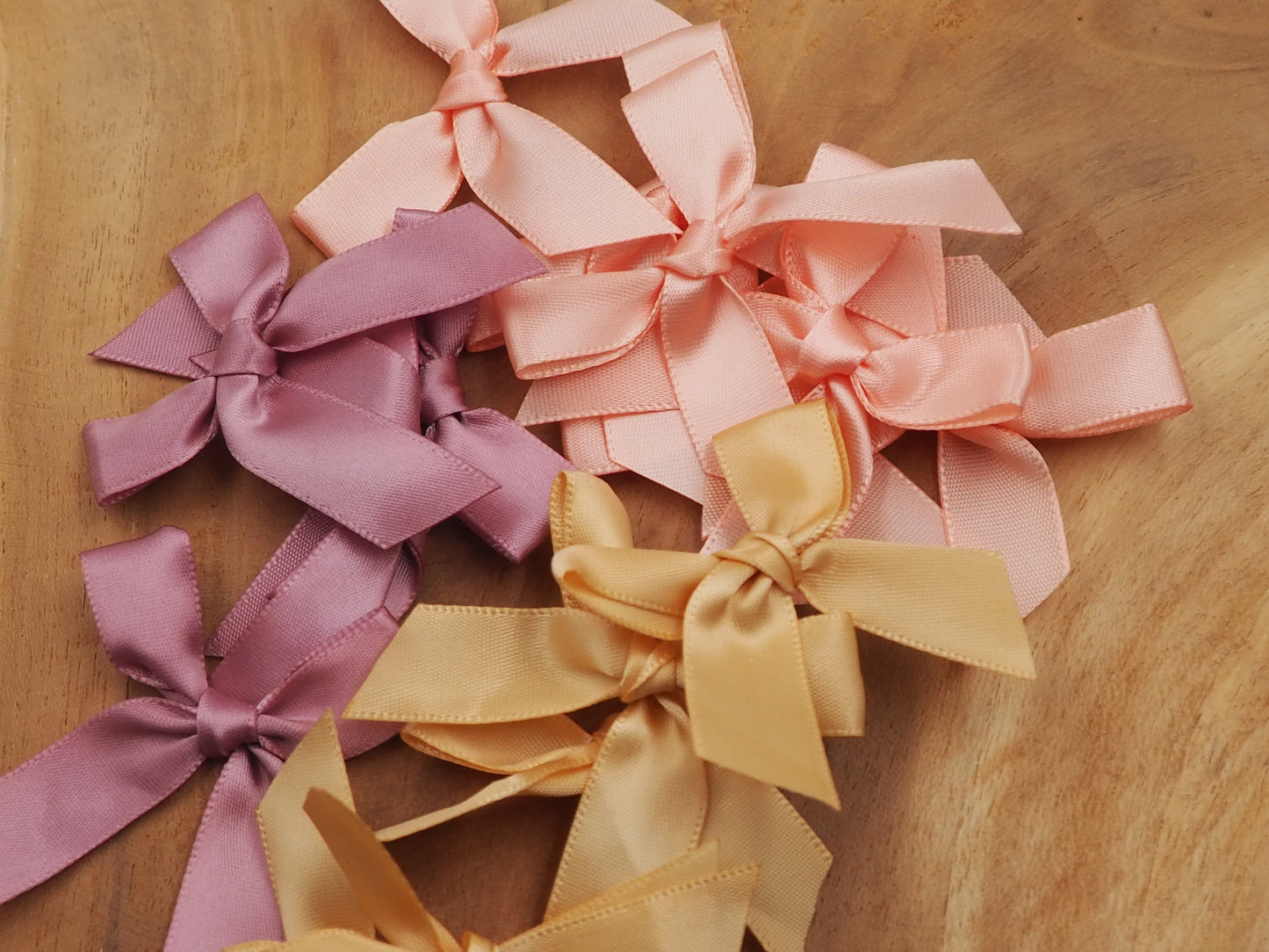 5 Schleifen Groß Nude