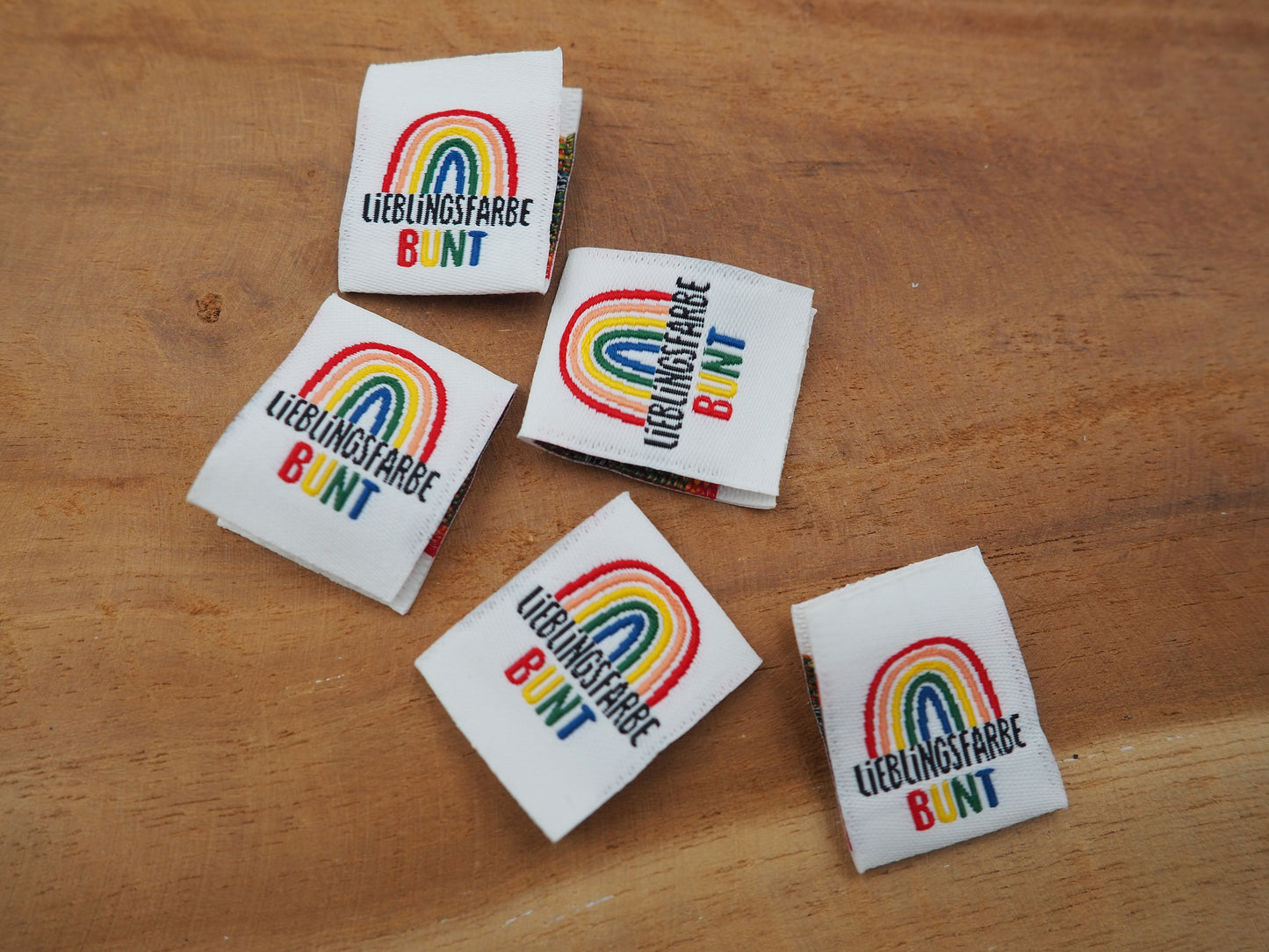 Regenbogen Lieblingsfarbe Bunt Web Label gewebt Eigenproduktion