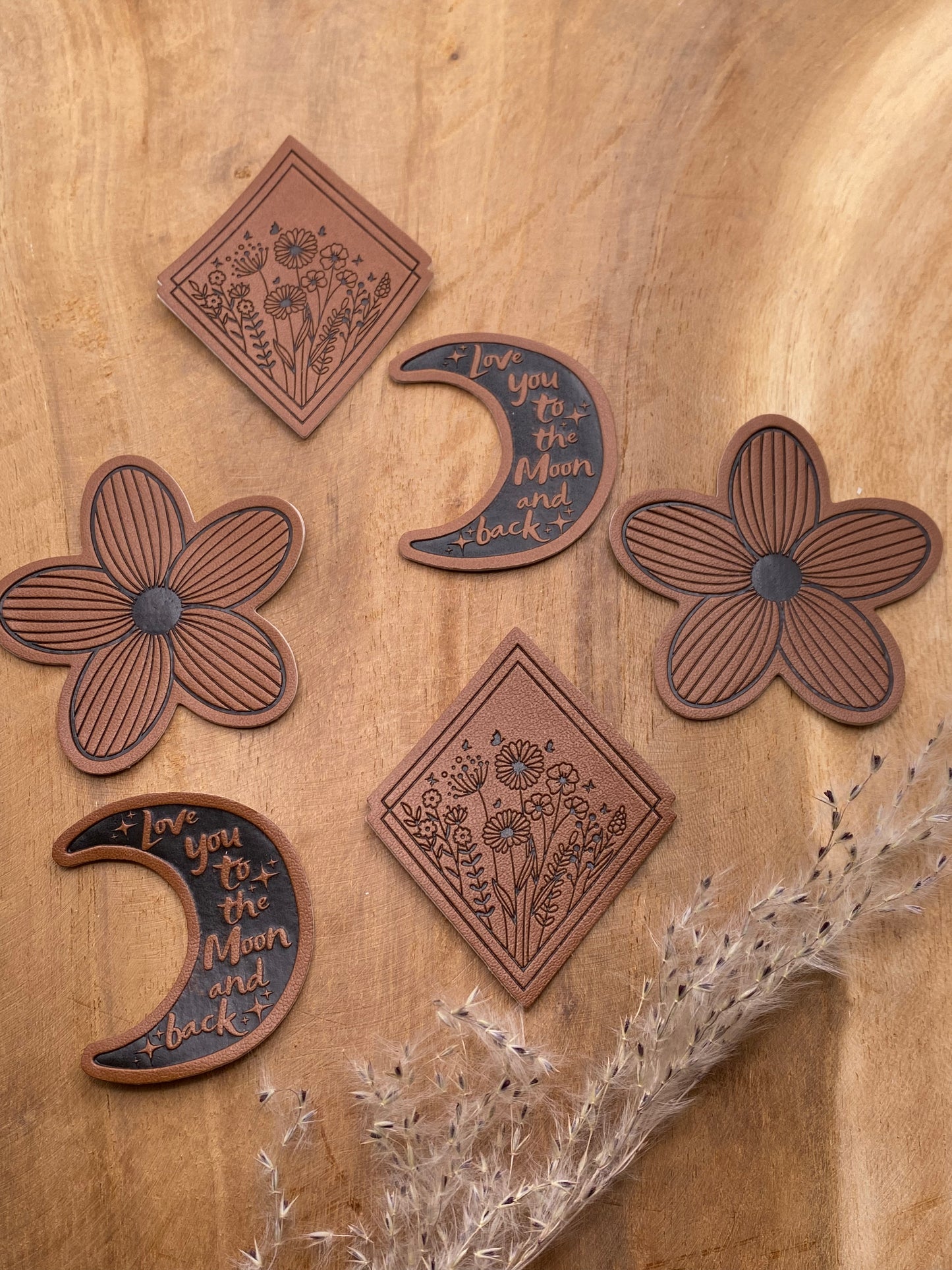 Blume Kunstlederlabel Kunstleder Label Eigenproduktion