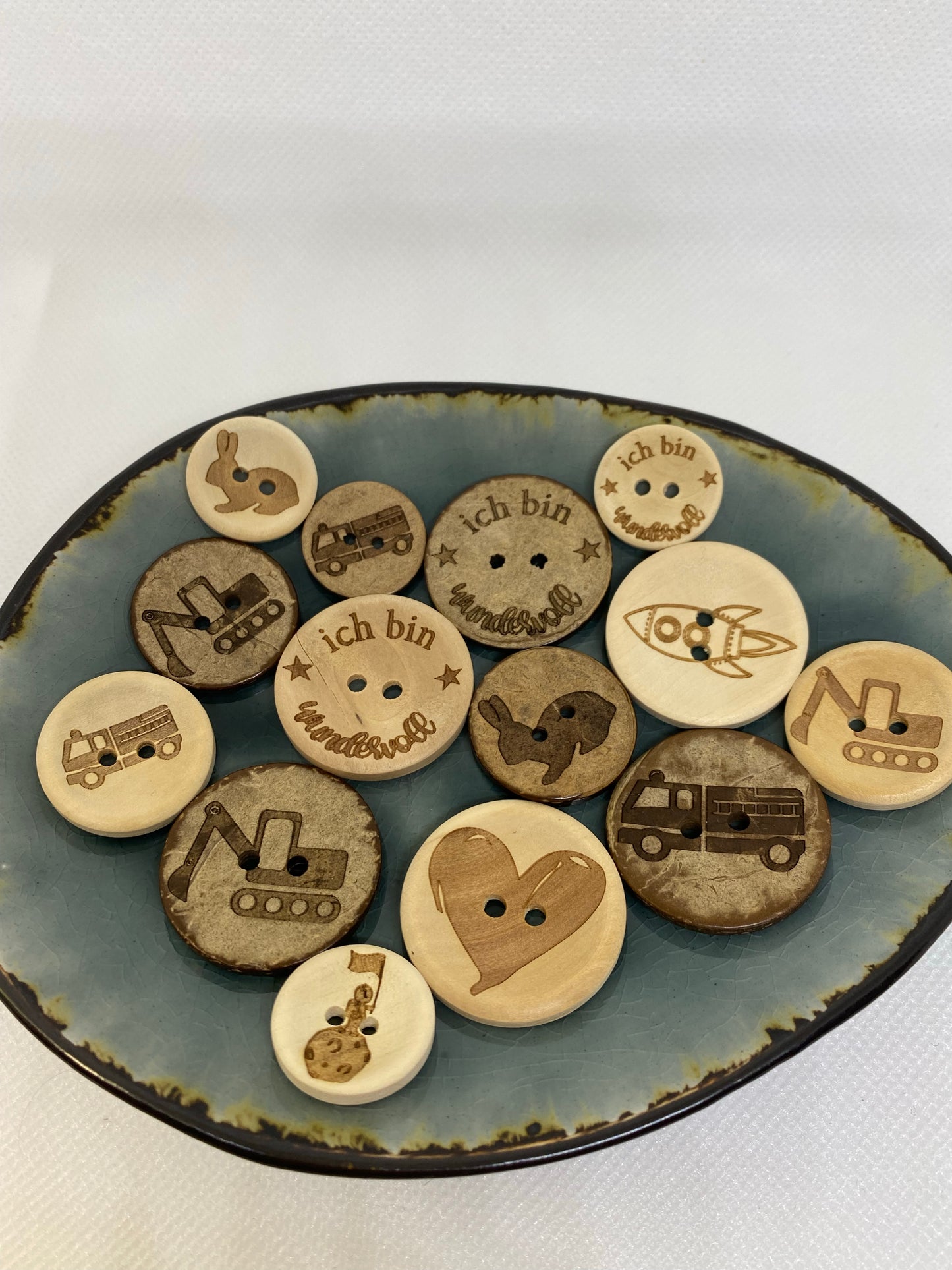 Eigenproduktion Holzknopf Feuerwehr 20mm