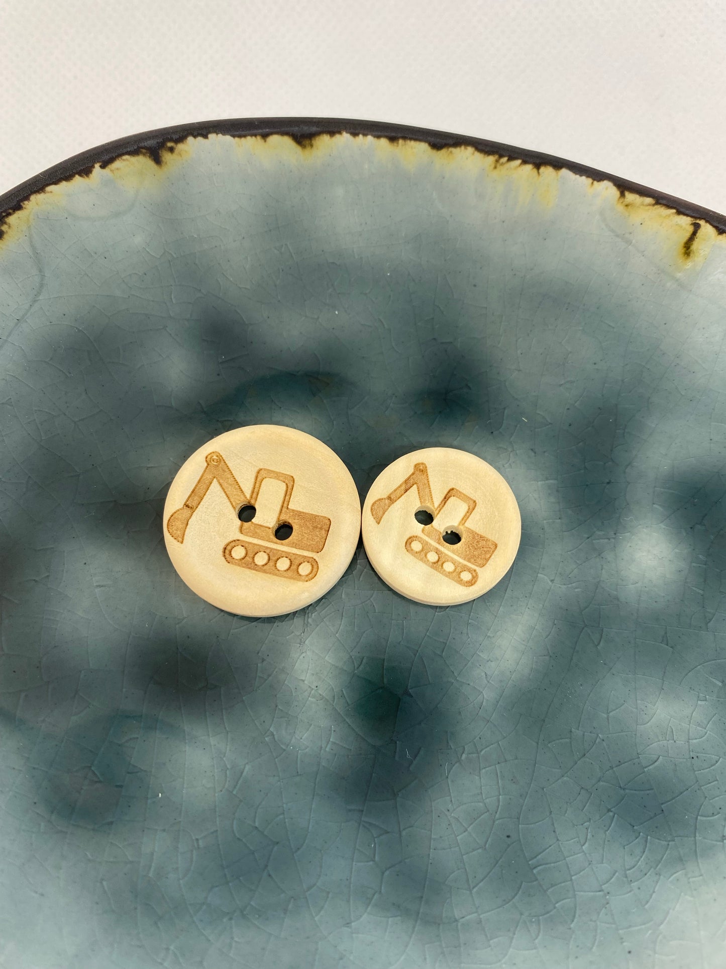 Eigenproduktion Holzknopf Bagger 20mm