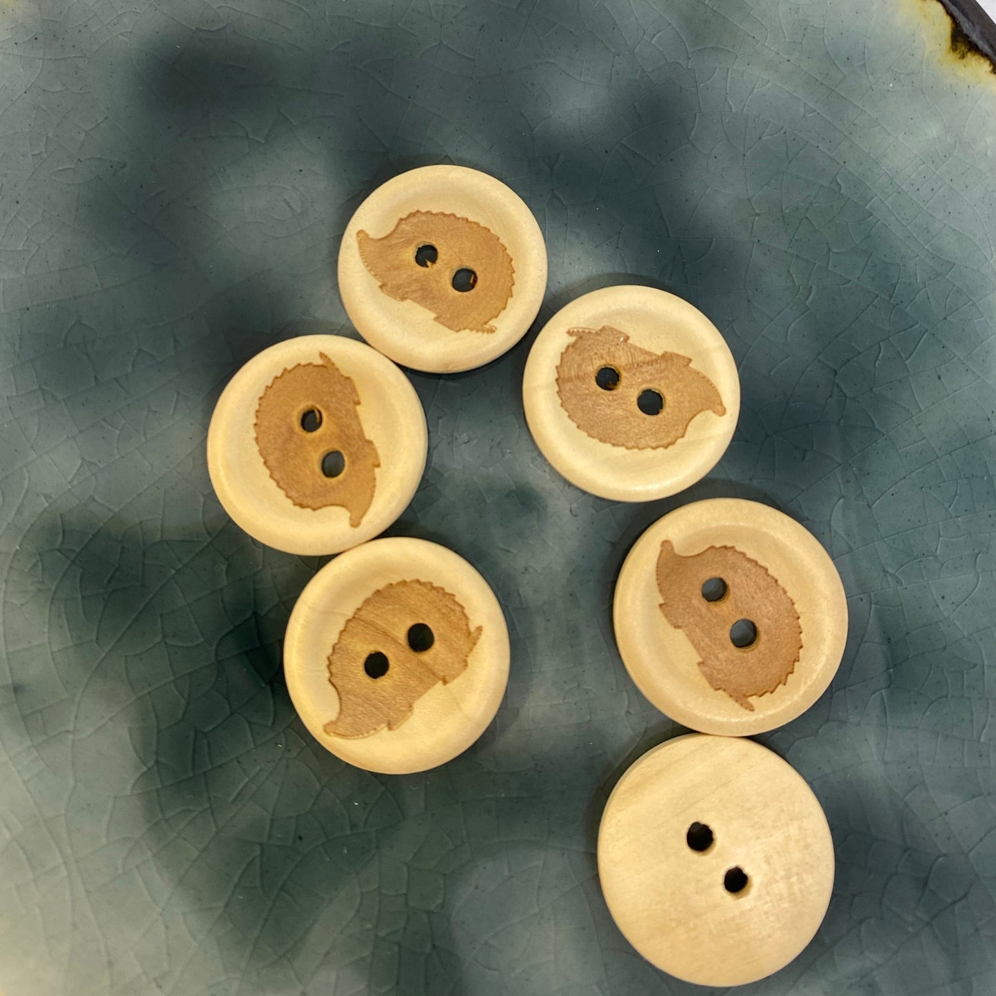 Eigenproduktion Holzknopf Igel 20mm - Ameloua