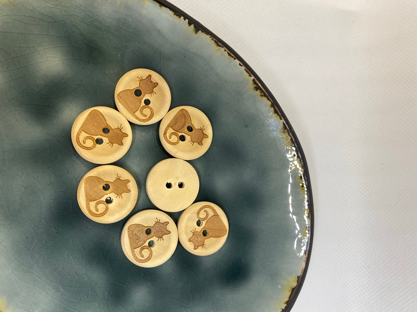 Eigenproduktion Holzknopf Katze 20mm - Ameloua