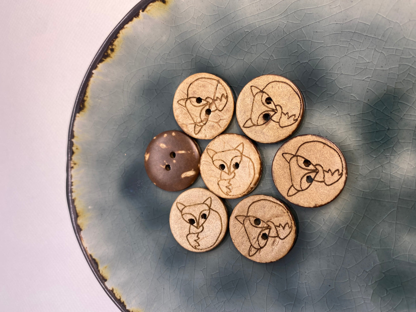 Eigenproduktion Kokosknopf Fuchs liegend 20mm - Ameloua