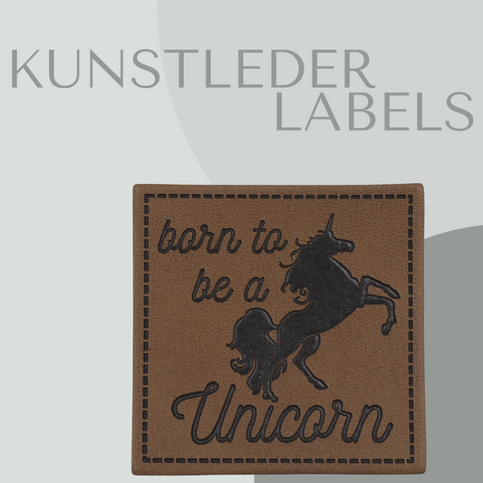 Kunstleder Label eckig in braun mit der Aufschrift "born to be a Unicorn" und einem Bild eines Einhorns