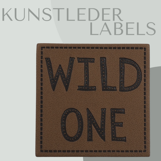 Kunstleder Label eckig in braun mit der Aufschrift "wild one"