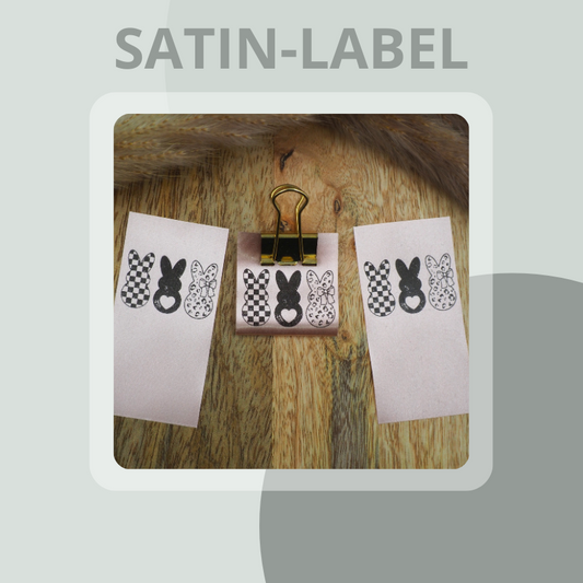 Drei Hasen Satin-Label in Rosa Eigenproduktion