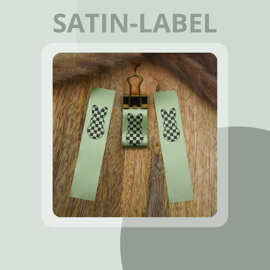 Hase kariert Satin-Label in Grün Eigenproduktion