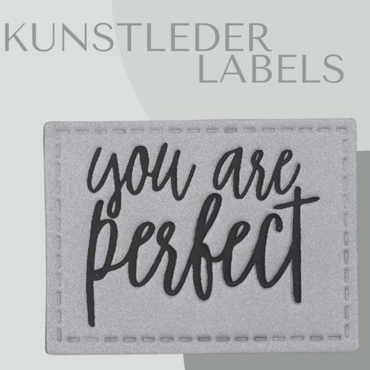reflektierendes Kunstleder Label eckig mit der Aufschrift "you are perfect"