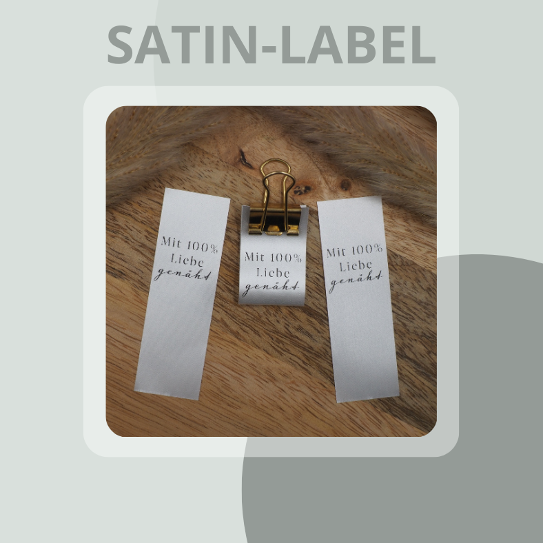 Mit 100% Liebe genäht Weiß Satinlabel Satin Eigenproduktion