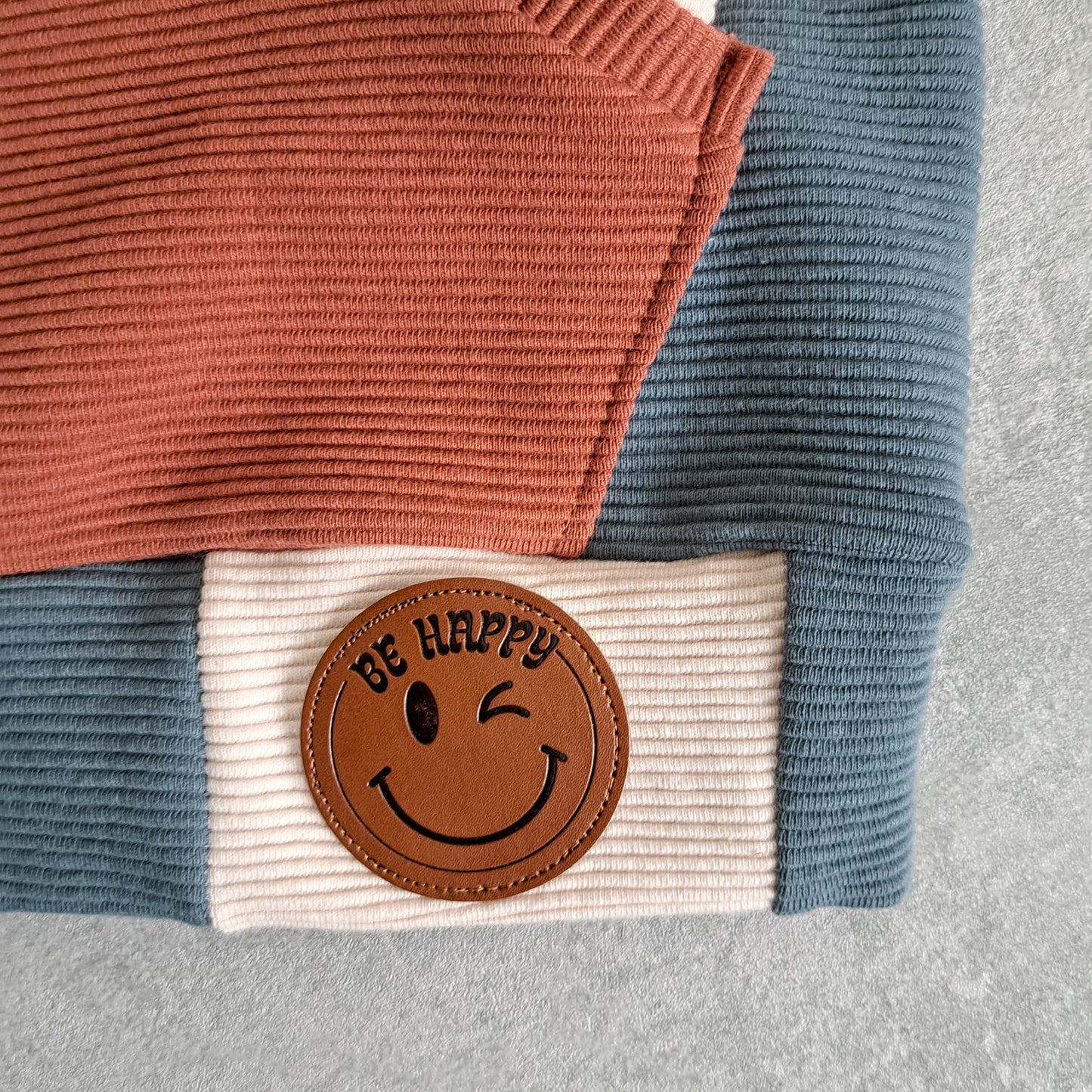 Be happy Smiley Label Eigenproduktion