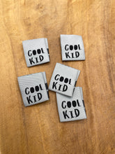Lade das Bild in den Galerie-Viewer, Cool Kid Web-Label Eigenproduktion
