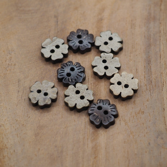 Kokosknopf in Blumenform 11mm