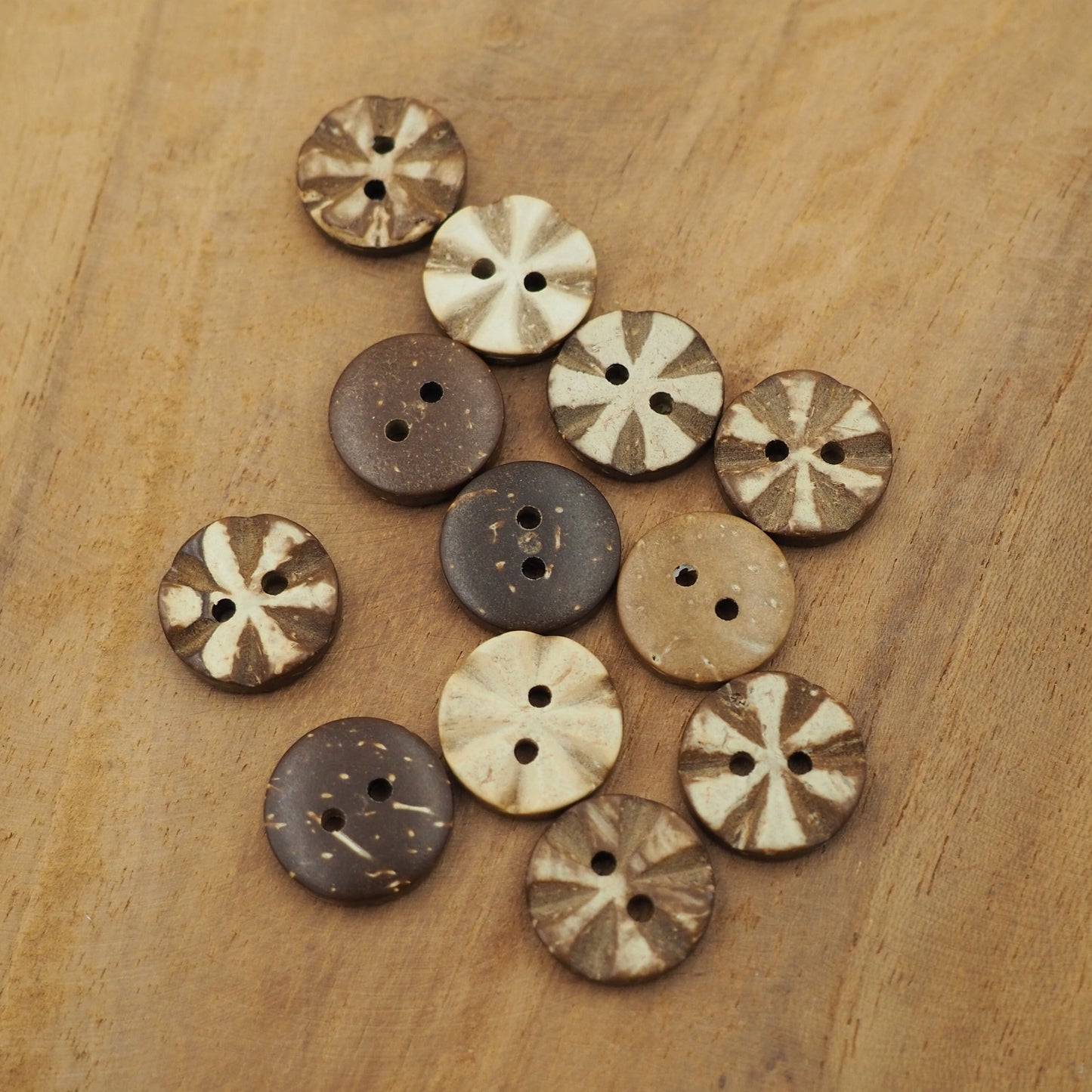 Kokosknopf mit Rillen 15mm