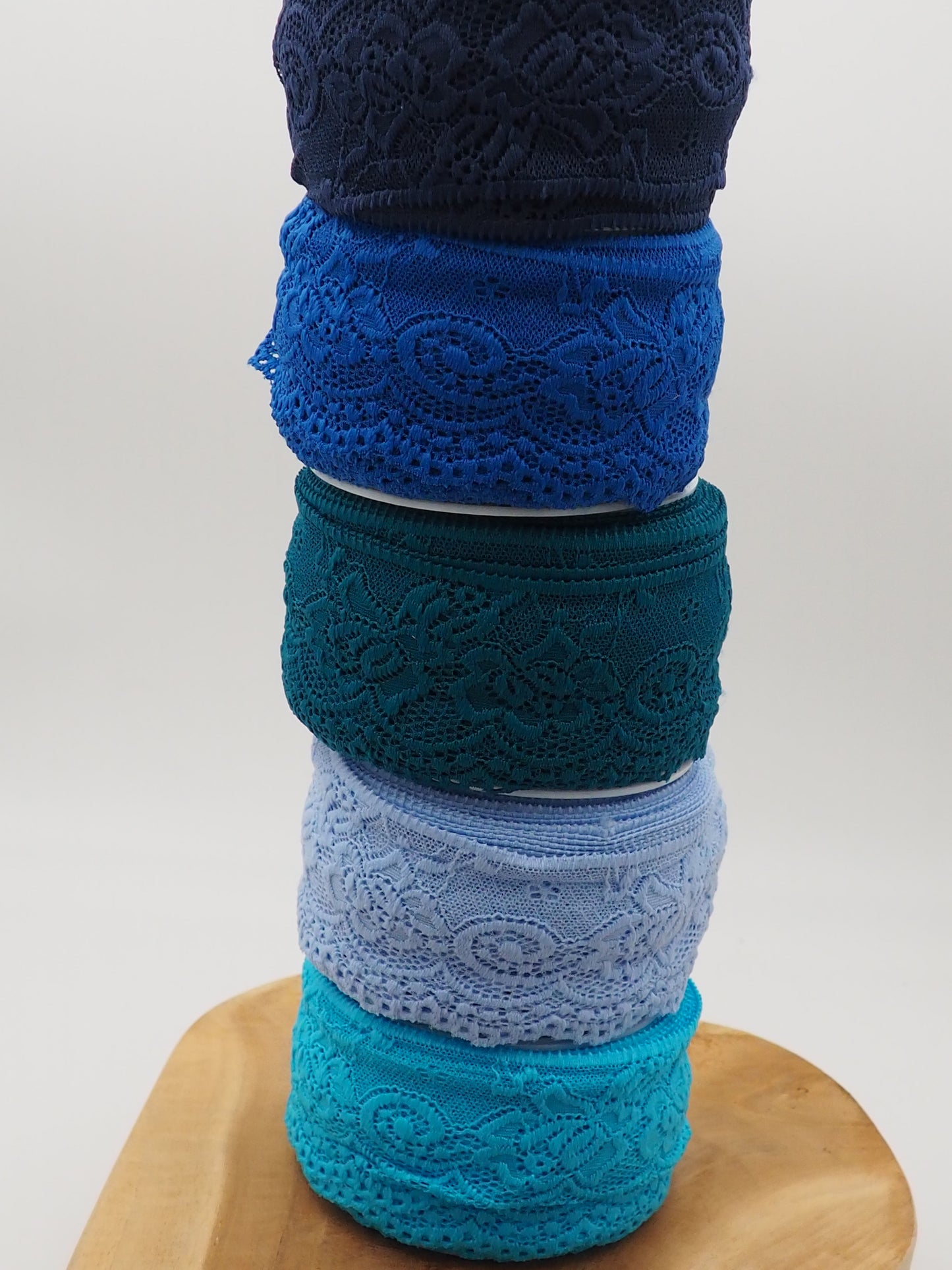 elastische Spitze 68mm hell blau