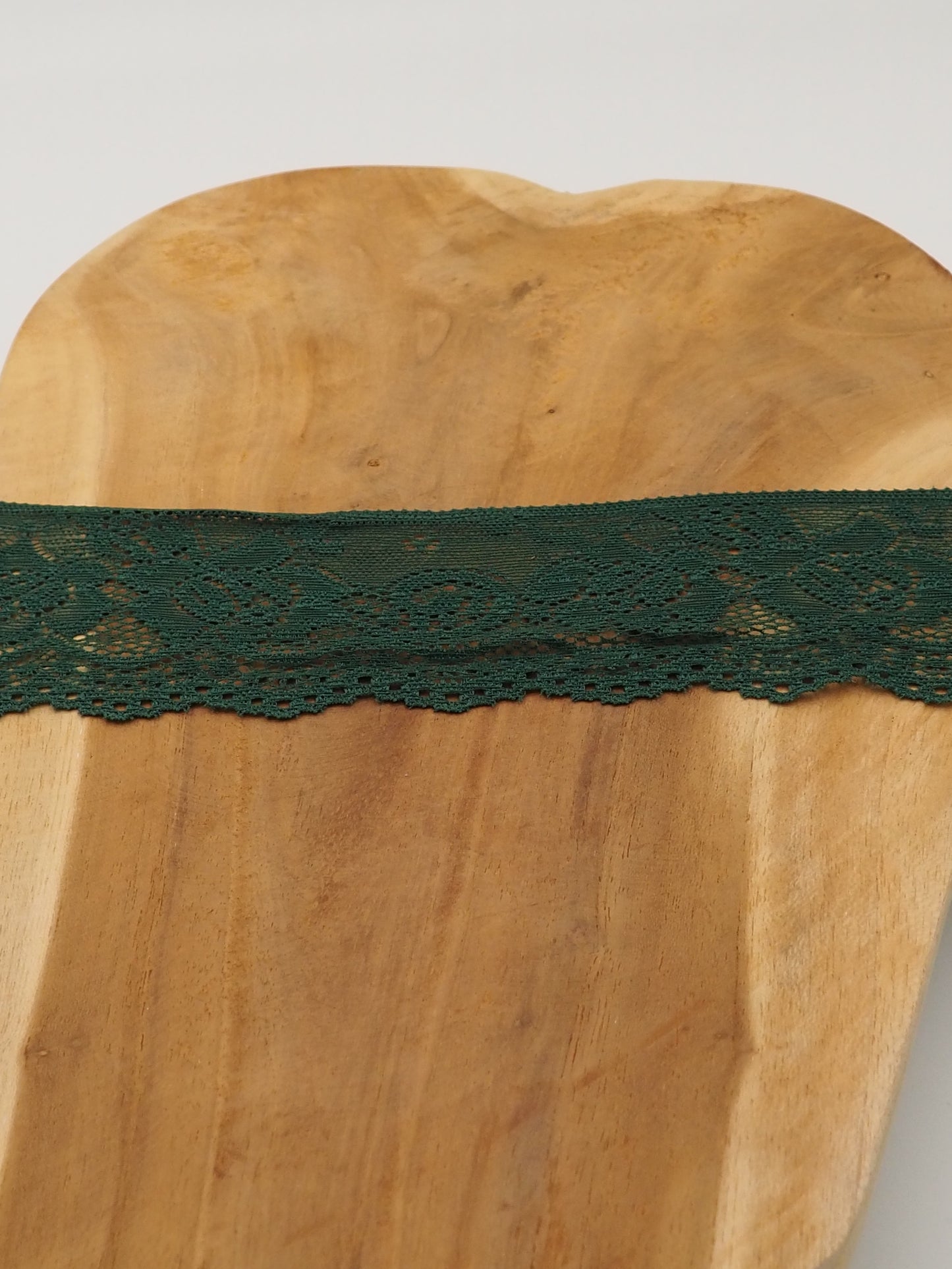 elastische Spitze 68mm Tannen grün