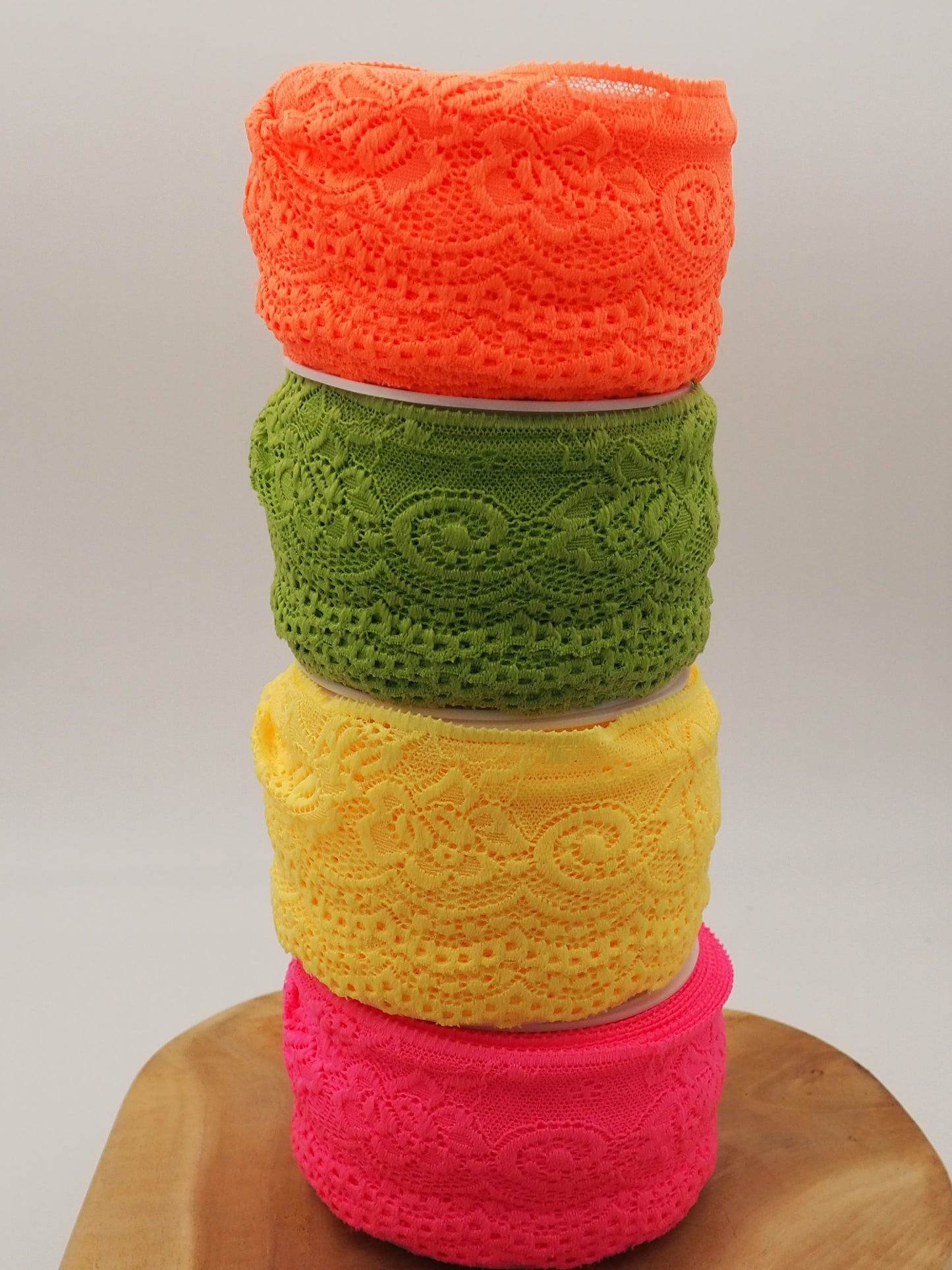 elastische Spitze 68mm neon gelb