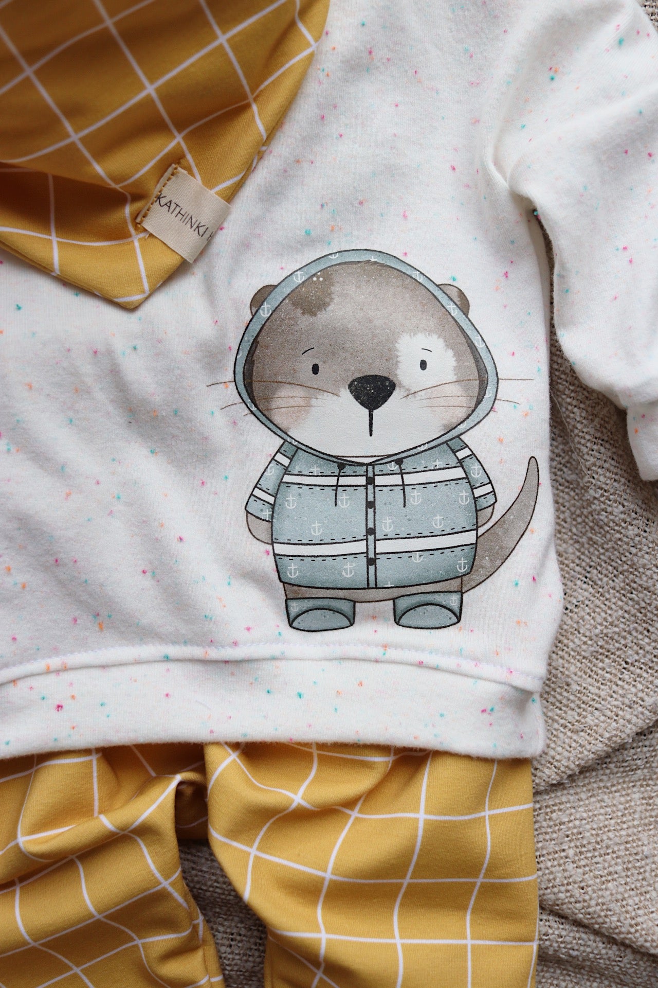 Otter mit Regenjacke Blau - Maxi Bügel-Bild Bügelbild Eigenproduktion