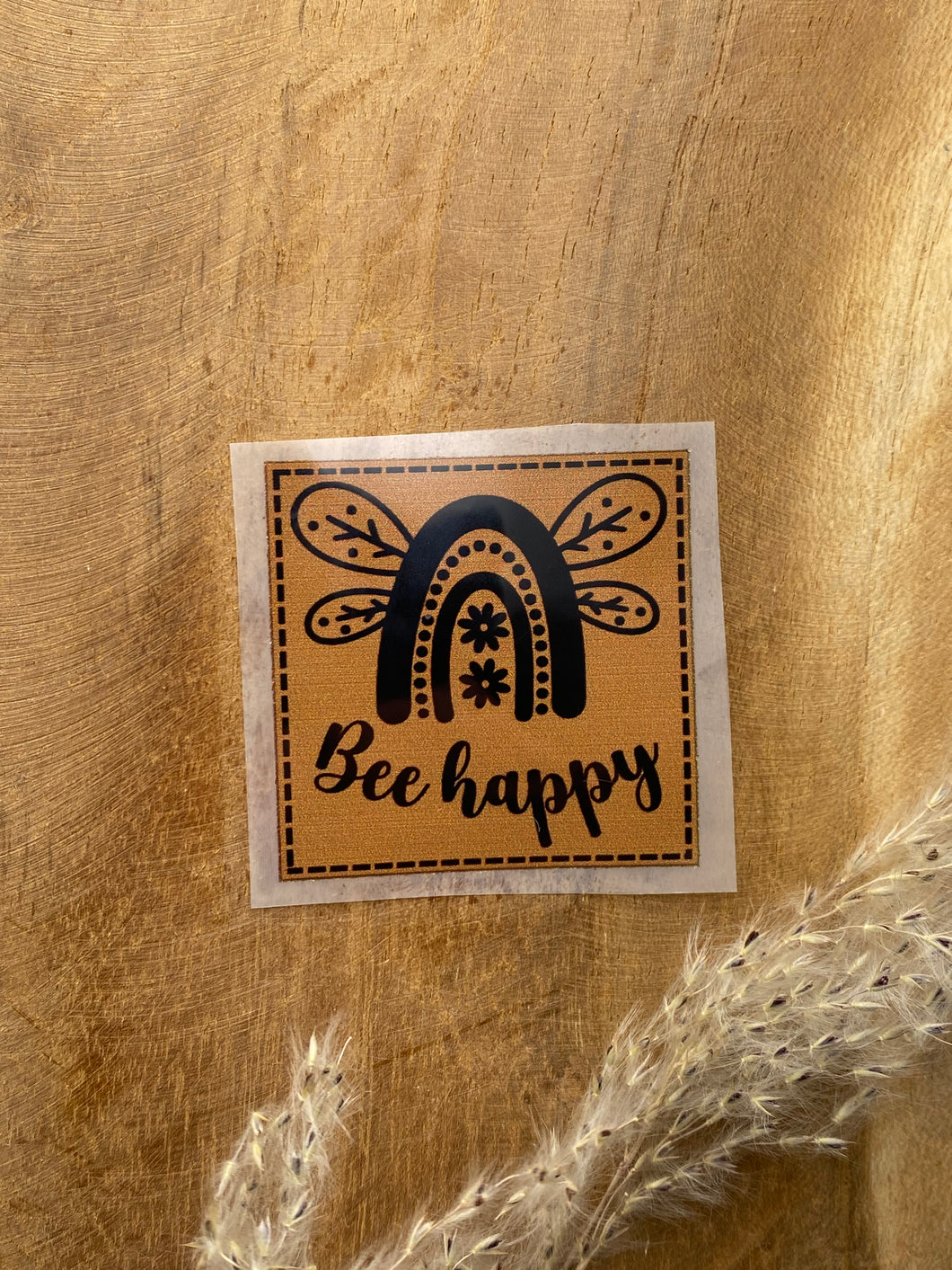 Bee happy Regenbogen Bügel-Label Eigenproduktion