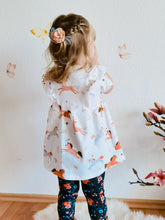 Lade das Bild in den Galerie-Viewer, Fairy Tale
