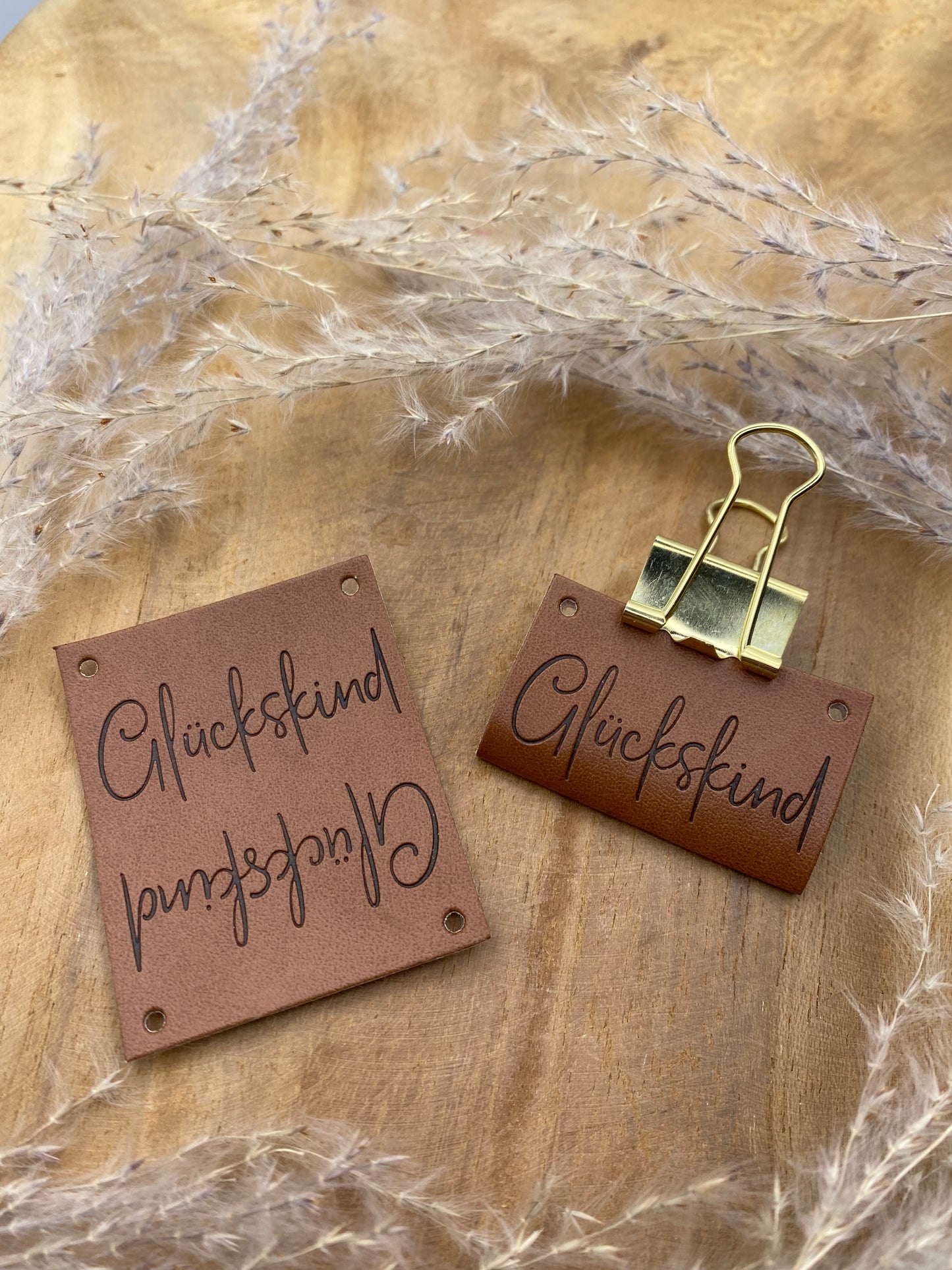 Glücks Kind Knick-Label Kunstlederlabel Eigenproduktion
