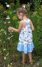 Lade das Bild in den Galerie-Viewer, Blaubeeren und Margeriten
