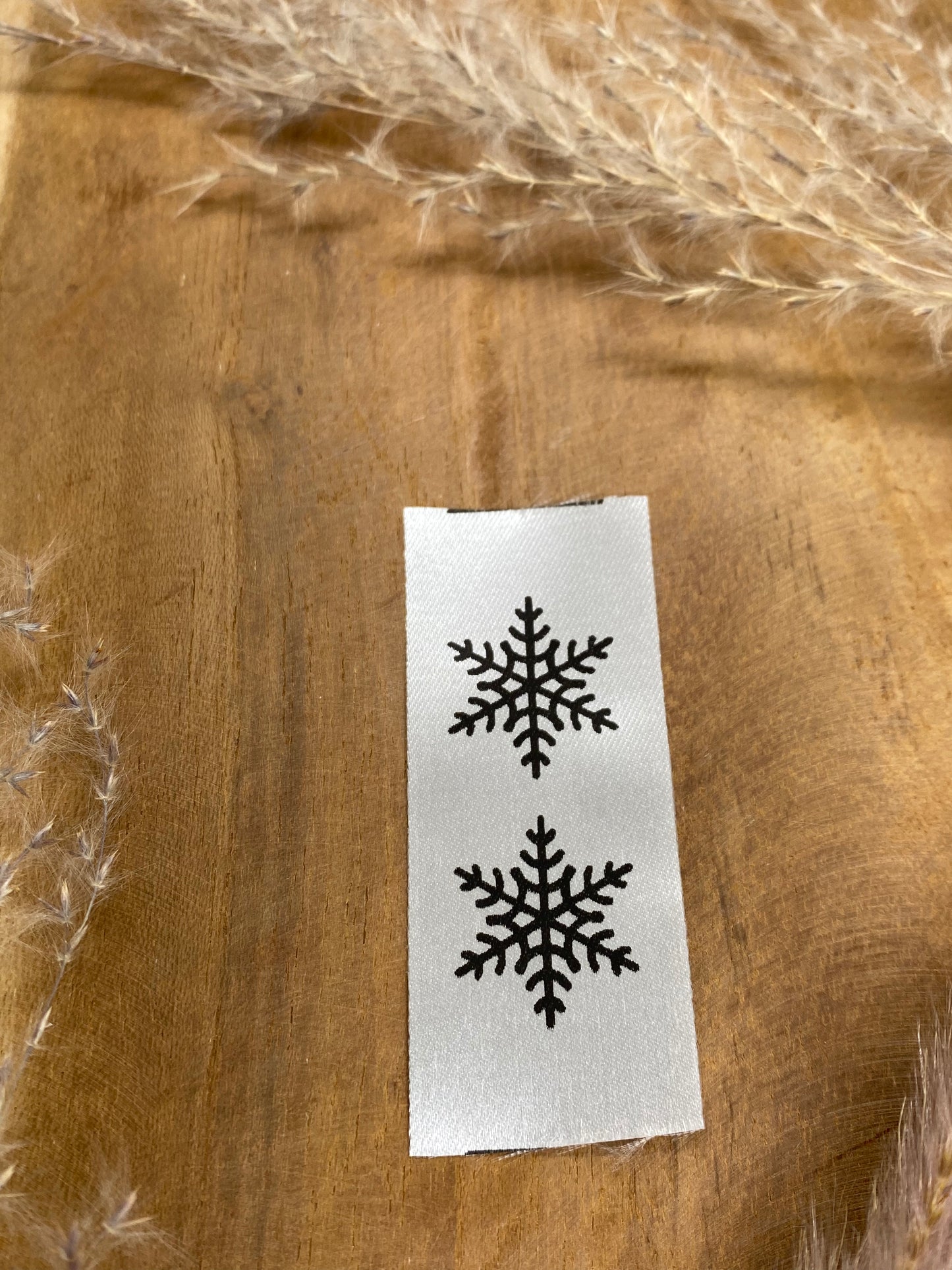 Schneeflocke Satin-Label Eigenproduktion