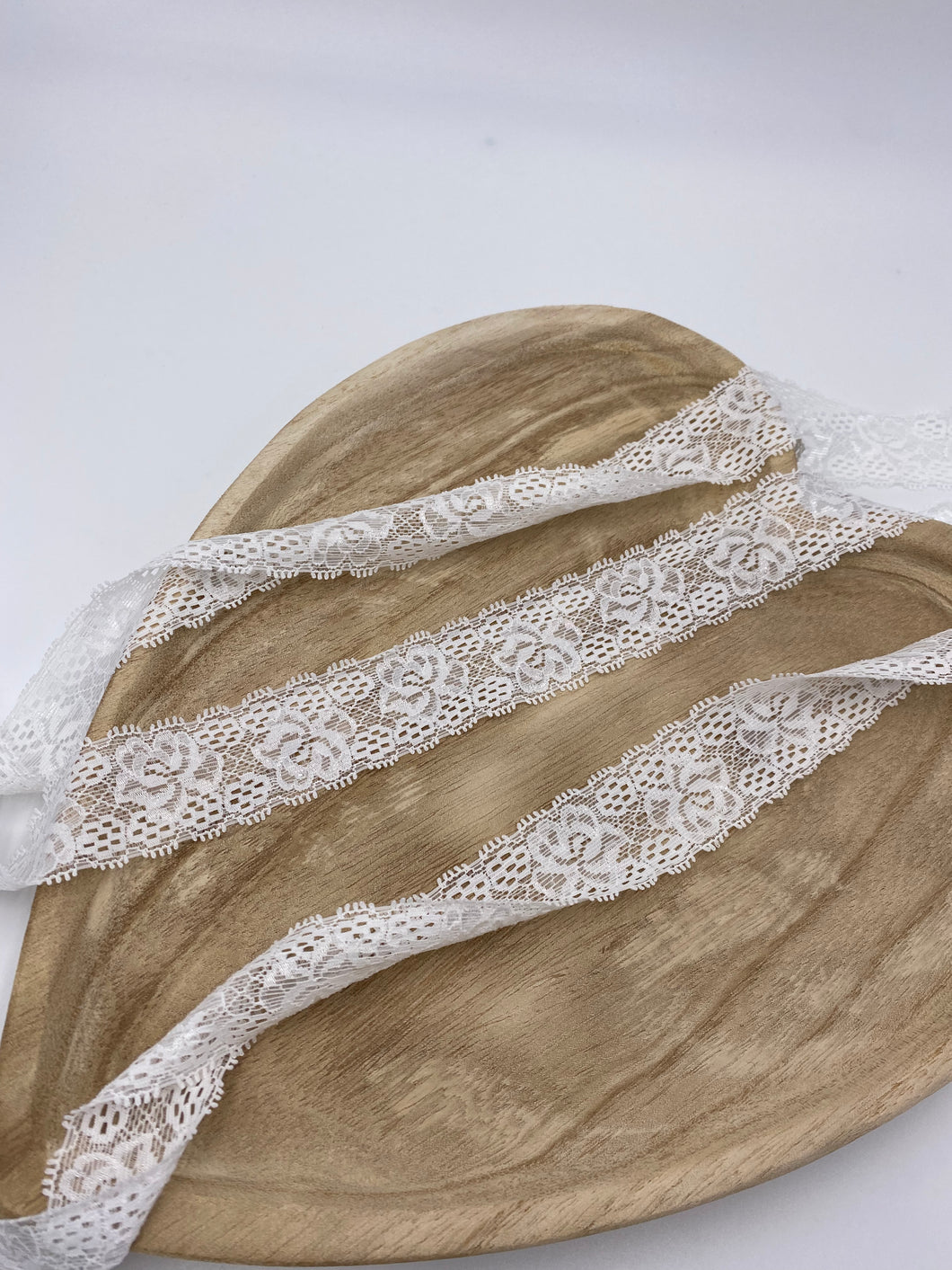 elastische Spitze 30mm creme