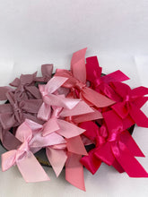 Lade das Bild in den Galerie-Viewer, 5 Schleifen Groß fuchsia
