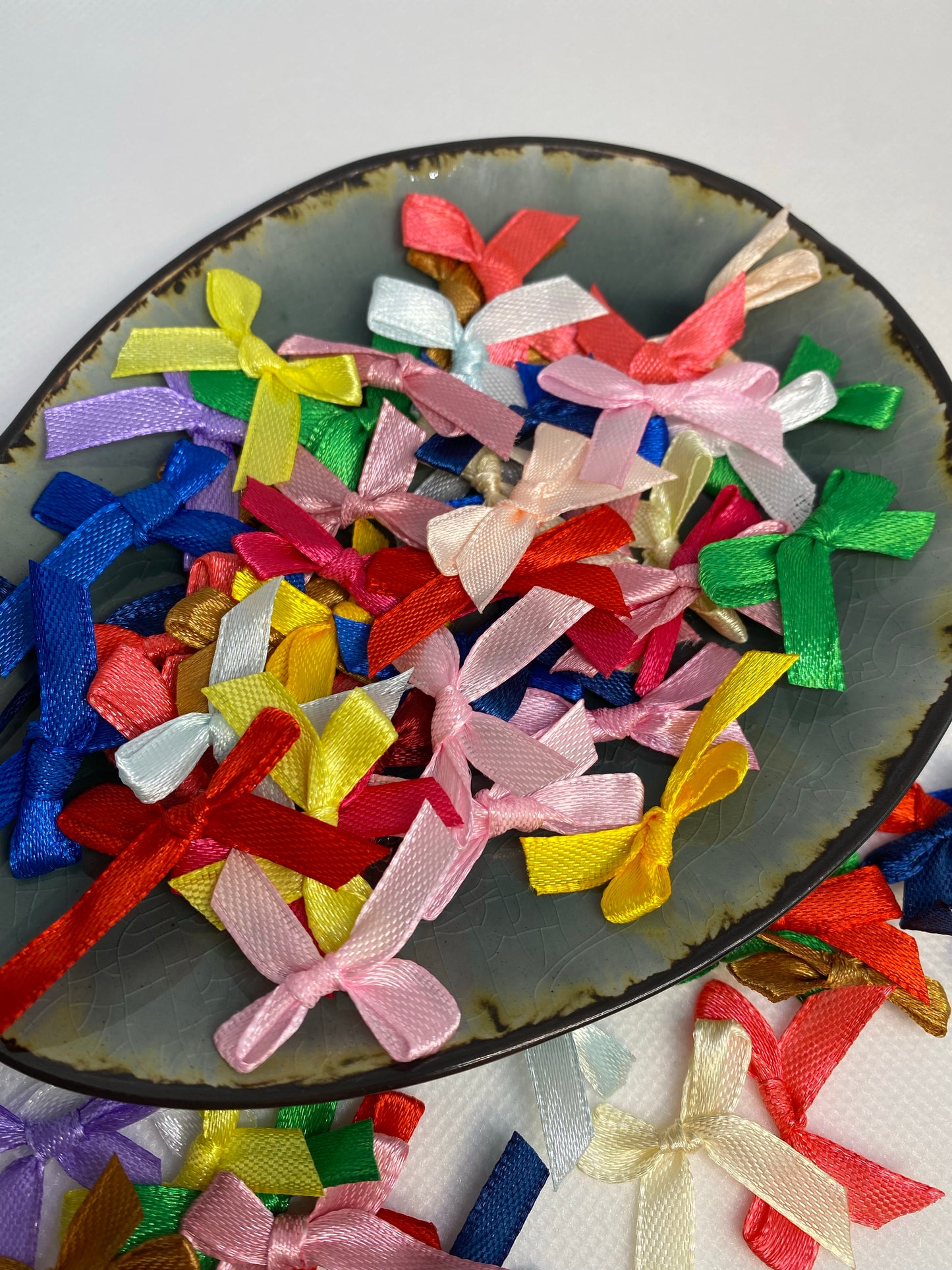 5 Schleifen mini Bunt gemischt - Ameloua