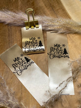 Lade das Bild in den Galerie-Viewer, My first Christmas Hell-Gold Satin-Label Eigenproduktion
