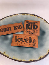 Lade das Bild in den Galerie-Viewer, lovely Label Eigenproduktion
