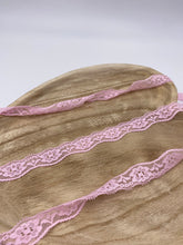 Lade das Bild in den Galerie-Viewer, elastische Spitze 20mm rosa
