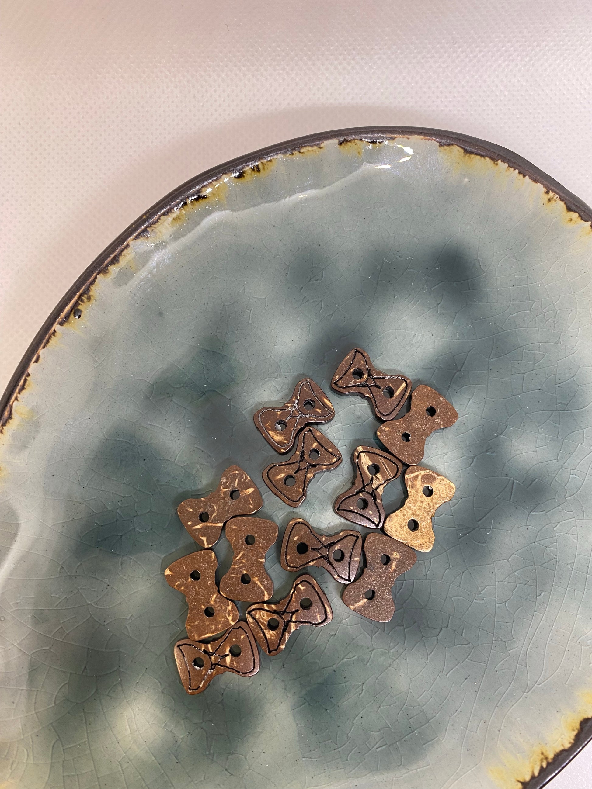 Kokosknopf Schleifenform 14mm - Ameloua