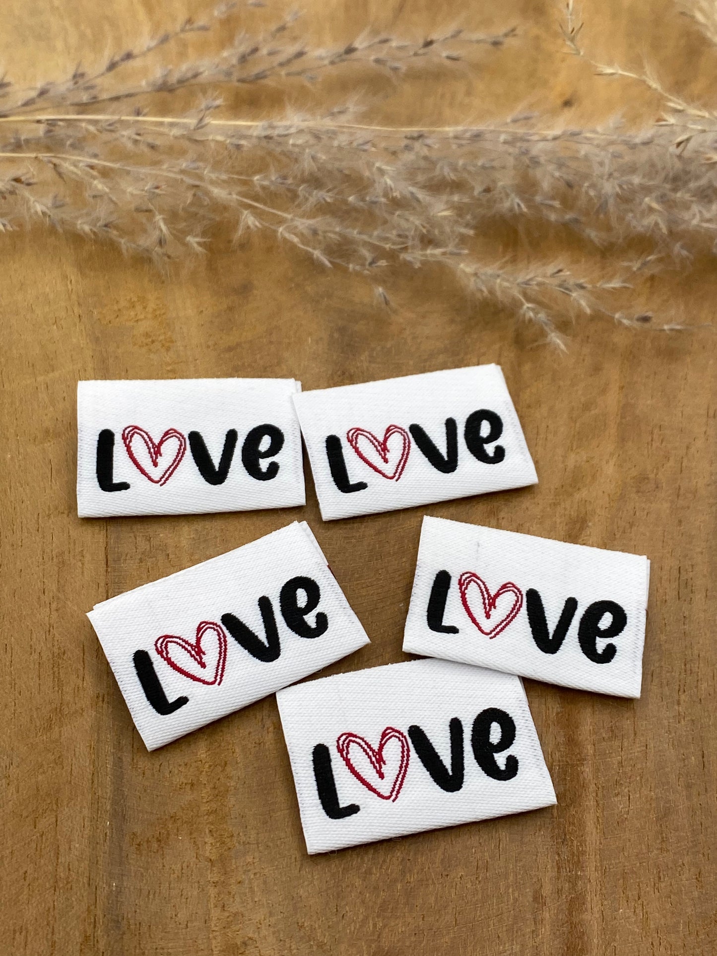 LOVE Web Label gewebt Eigenproduktion