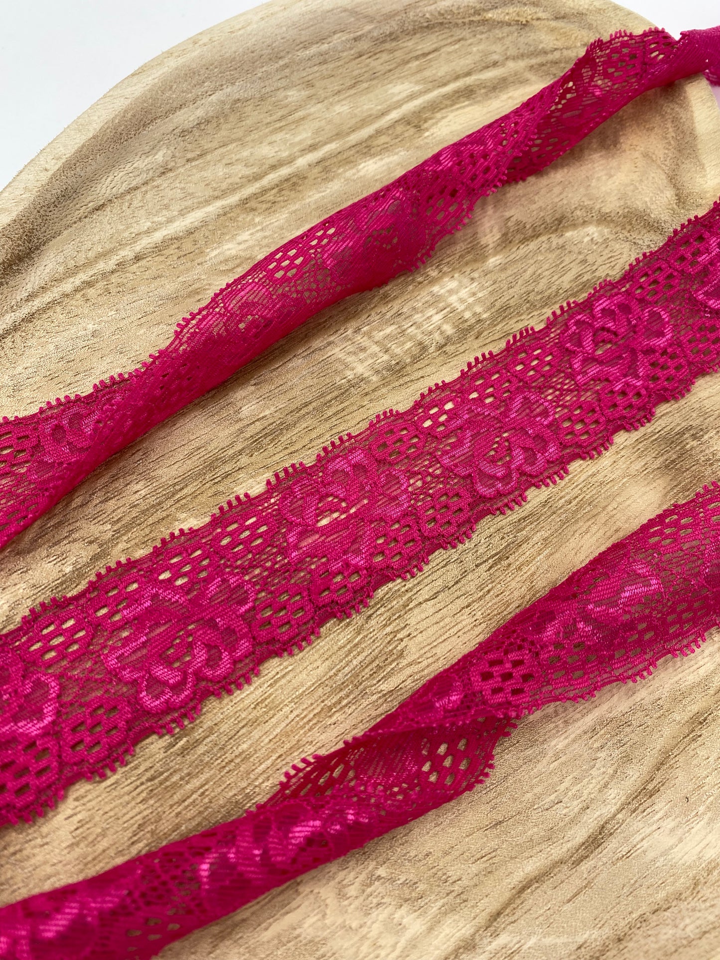 elastische Spitze 30mm fuchsia